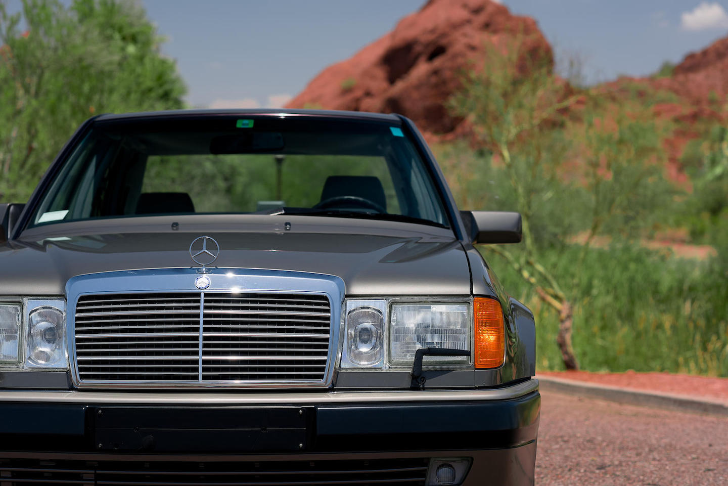 Mercedes-Benz 500E