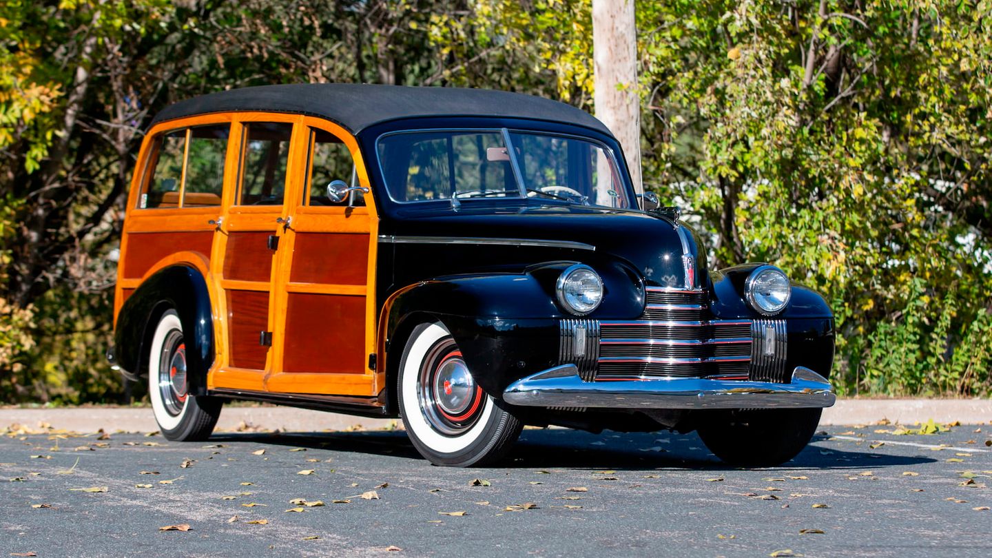 1940 Oldsmobile Series 70 Woody