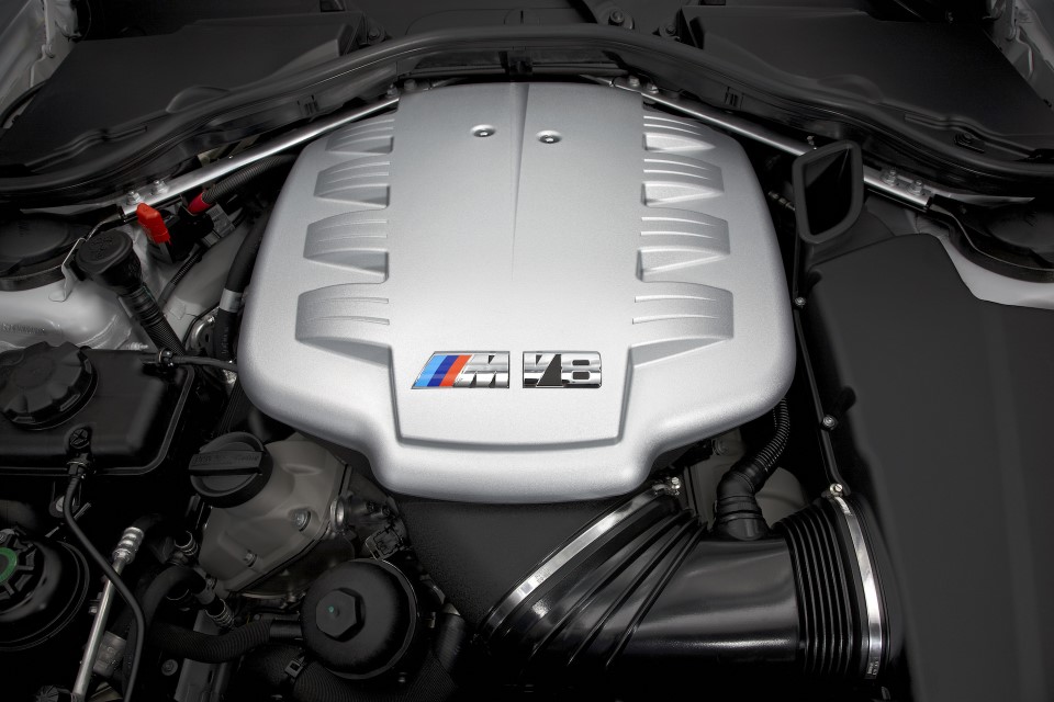 BMW S65 V8