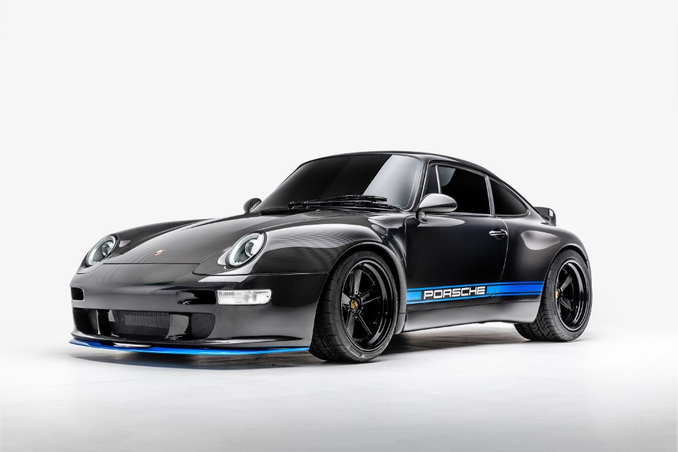 Porsche 911 993 by Gunther Werks carbon fiber