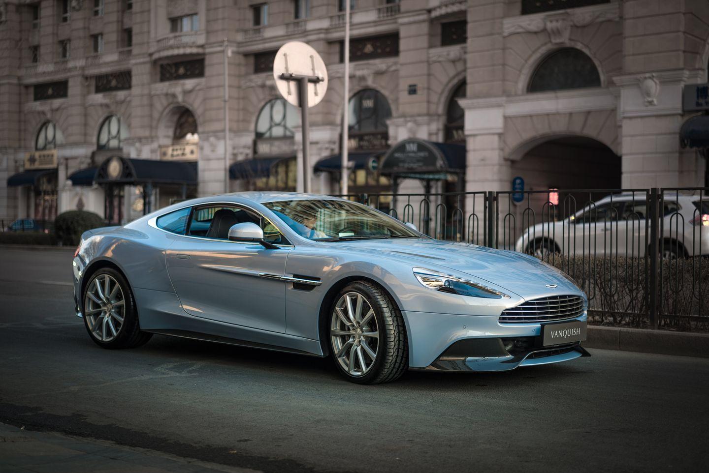 Aston Martin Vanquish