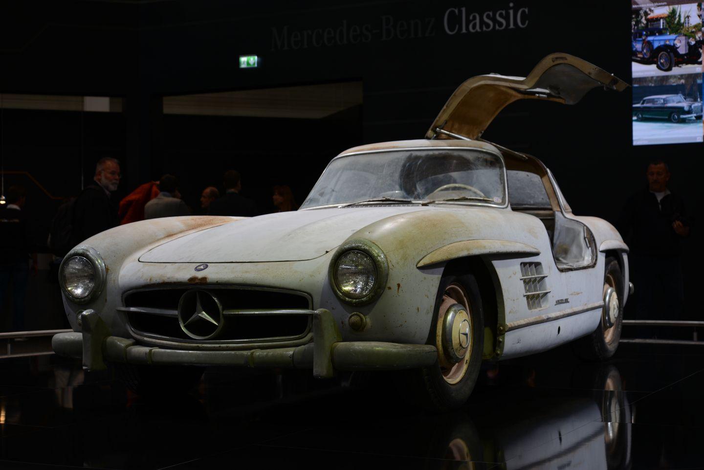 Mercedes-Benz 300SL Barn Find