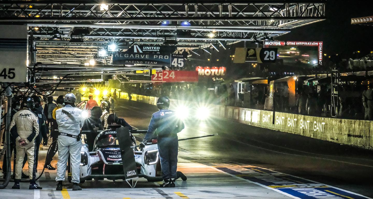 24 hours le mans night